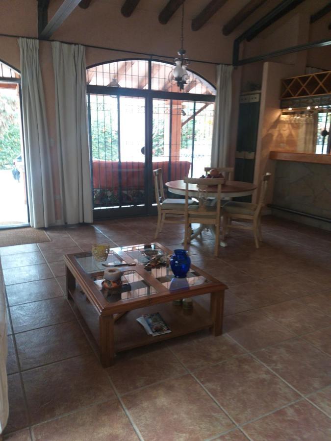 Casa Con Parque Por Caminos Del Vino Holiday home *