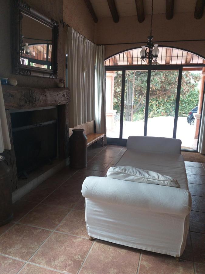 Casa Con Parque Por Caminos Del Vino Holiday home Cruz de Piedra
